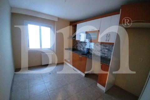 bm'den şöförler cemiyeti yanı 2+1 bağımsız 120 m2 daire&ofis